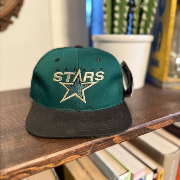 Vintage 90’s NOS Dallas Stars Logo 7 Youth NHL SnapBack Cap Green and Black - Picture 1 of 7